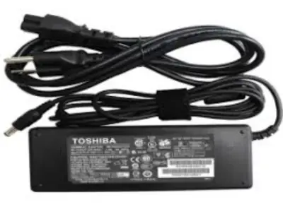 Cargador Toshiba 65W, adaptador Toshiba original, laptop Toshiba con cargador 65W, venta de cargadores Toshiba en Chorrillos, cargador Toshiba compatible.
