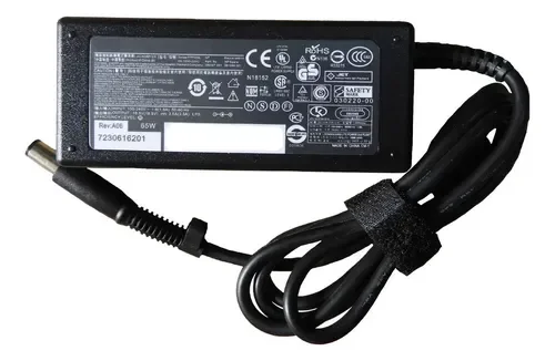 ¿Es peligroso usar un cargador genérico para laptop?